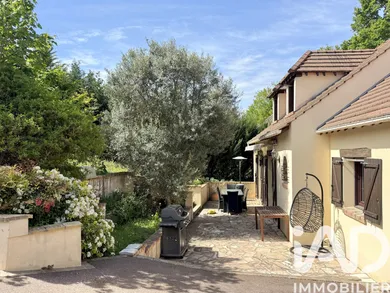 Maison traditionnelle à Le Coudray-Montceaux (91830)