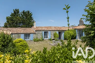 Traditional house in La Flotte (17630)