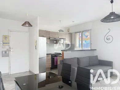 Apartment in Pontault-Combault (77340)