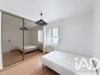 Apartment in Pontault-Combault (77340)