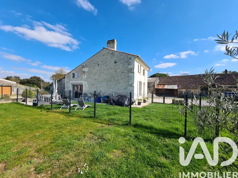 Maison 3 pièces 90 m² · à Saint-Porchaire · 90 m² · 199 000 €