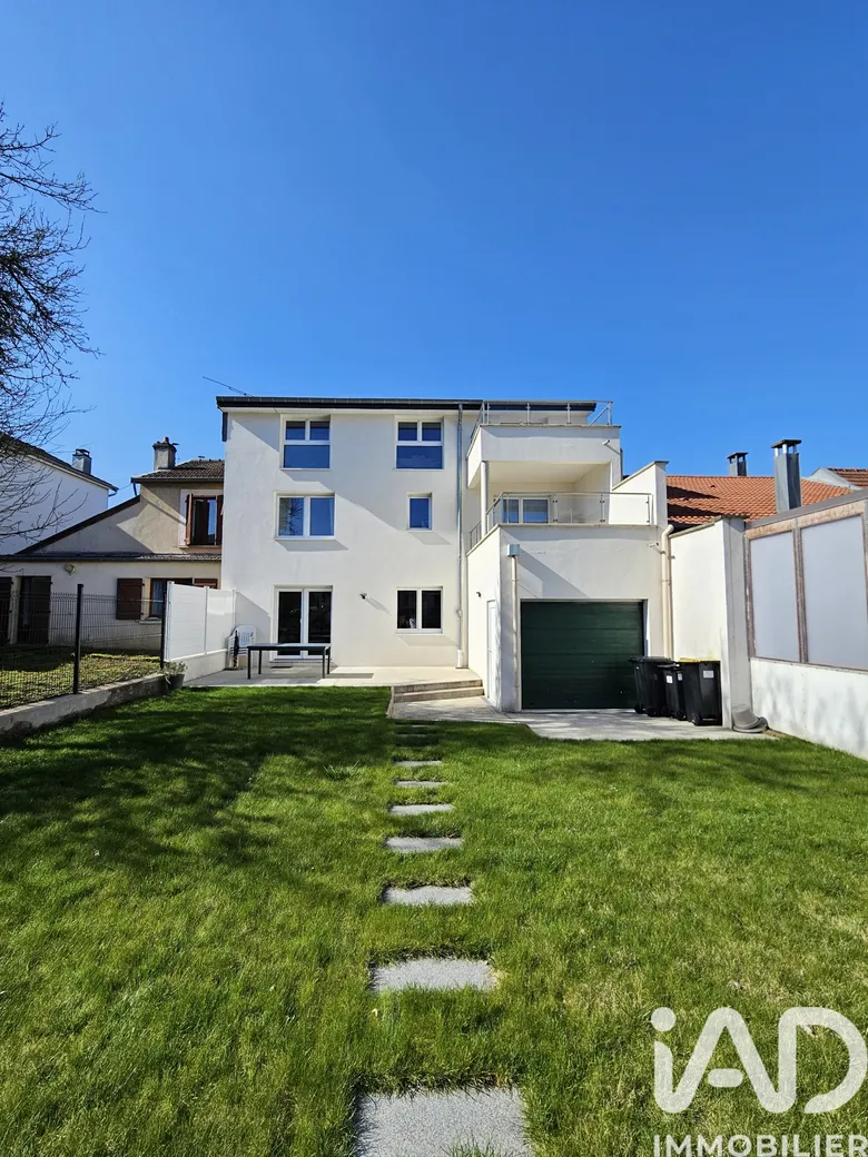 Immeuble 184 m² · à Longlaville · 184 m² · 509 000 €