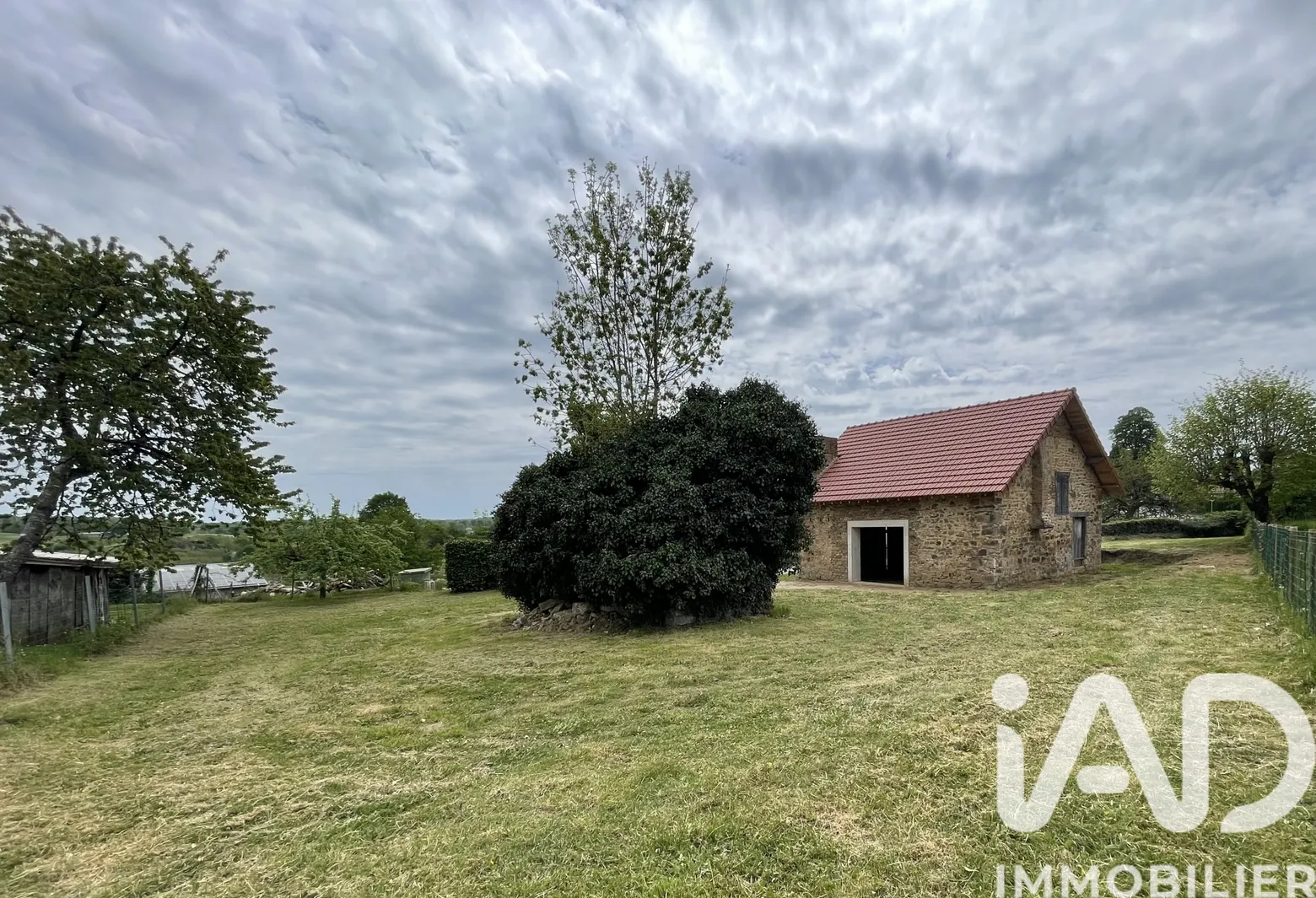 Vente maison à SAINT GERMAIN LES BELLES (87380) : maison de village 1 pièce 50 m² — 6
