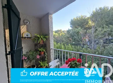 Studio à Saint-Cyr-sur-Mer (83270)