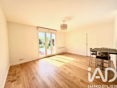 Apartment in Claye-Souilly (77410)