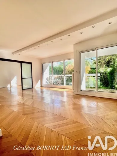 Apartment in Bailly (78870)