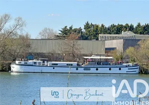 Barge in Bezons (95870)