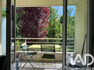 Apartment in Fontenay-sous-Bois (94120)