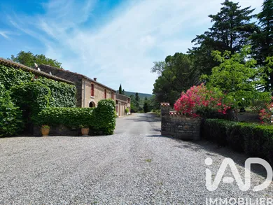 Domain in Monze (11800)