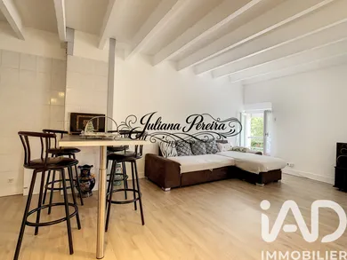 Townhouse in Mézières-sur-Seine (78970)