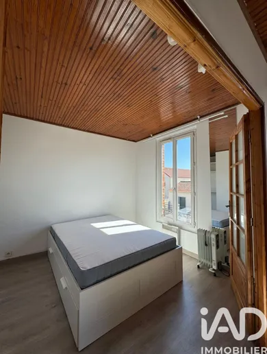 Apartment in Villejuif (94800)