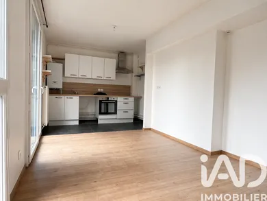 Apartment in Villeneuve-d'Ascq (59650)