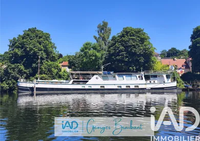 Péniche à Conflans-Sainte-Honorine (78700)