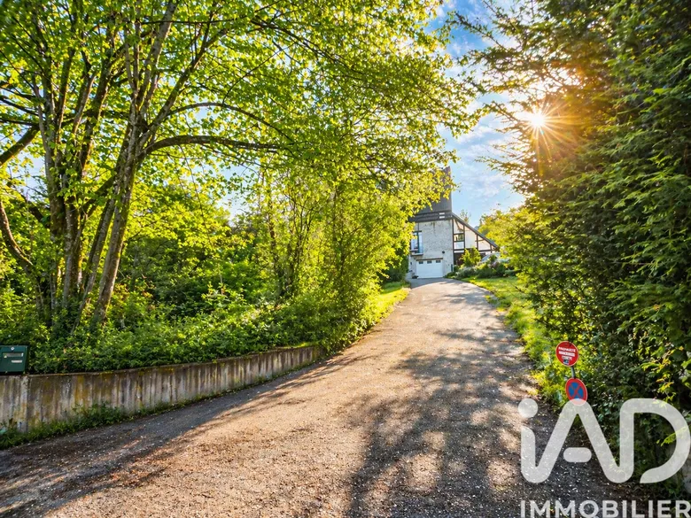 Terrain à Besançon (25000) · 105 000 €