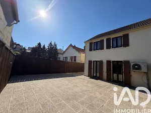 Detached house in Aubervilliers (93300)