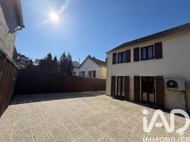 Detached house in Aubervilliers (93300)