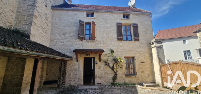 Maison 5 pièces 103 m² · à Lézinnes · 103 m² · 88 000 €