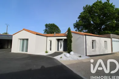 Maison traditionnelle à Chauché (85140)
