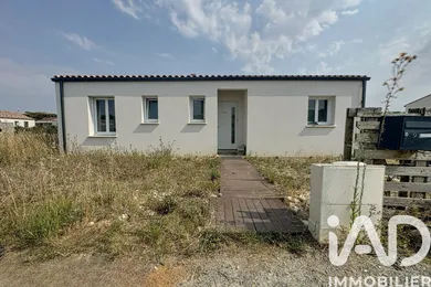 Maison à Saint-Pierre-d'Amilly (17700)