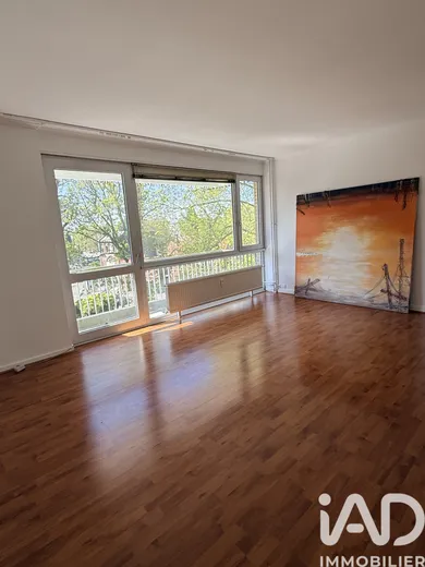 Apartment in Lys-lez-Lannoy (59390)