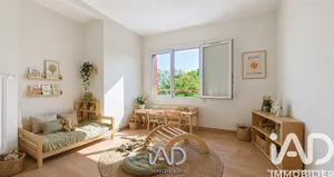 Apartment in Sainte-Geneviève-des-Bois (91700)