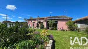 Maison de village à Blanzay (86400)