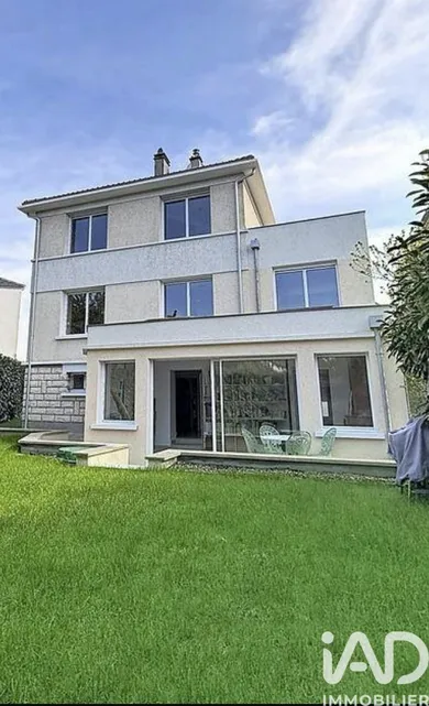 Traditional house in Massy (91300)