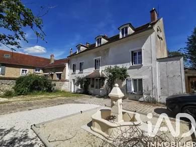 Mansion in Soignolles-en-Brie (77111)