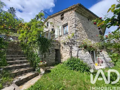 Maison de campagne à Rémuzat (26510)