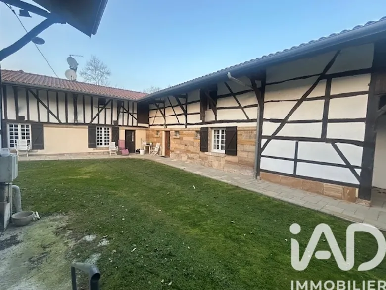 Maison 5 pièces 128 m² · à Bussy-le-Repos · 128 m² · 155 000 €