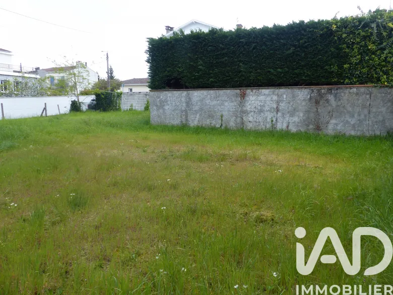 Terrain à Mont-de-Marsan (40000) · 39 500 €