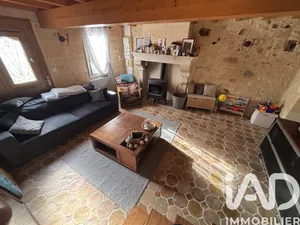 House in Francs (33570)