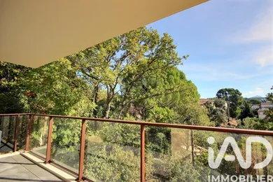 Appartement à Aix-en-Provence (13100)