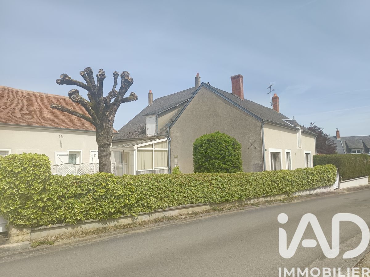 Vente maison à Venesmes (18190) : maison de village 5 pièces 119 m²