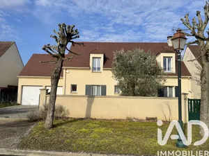 Traditional house in Isles-lès-Villenoy (77450)