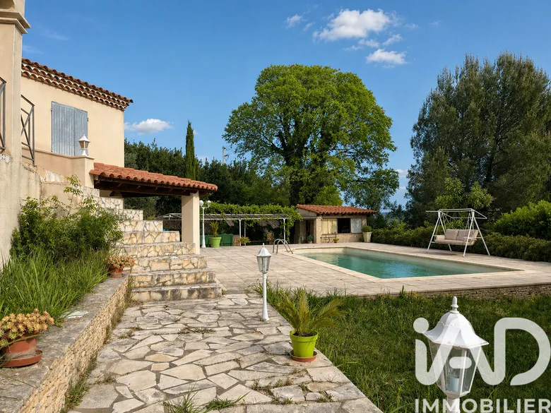 Maison 5 pièces 124 m² · à Saint-Maximin · 124 m² · 420 000 €