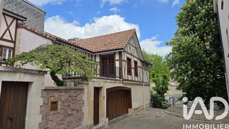 Maison 4 pièces 100 m² · à Châlons-en-Champagne · 99,7 m² · 1 000 €/mois
