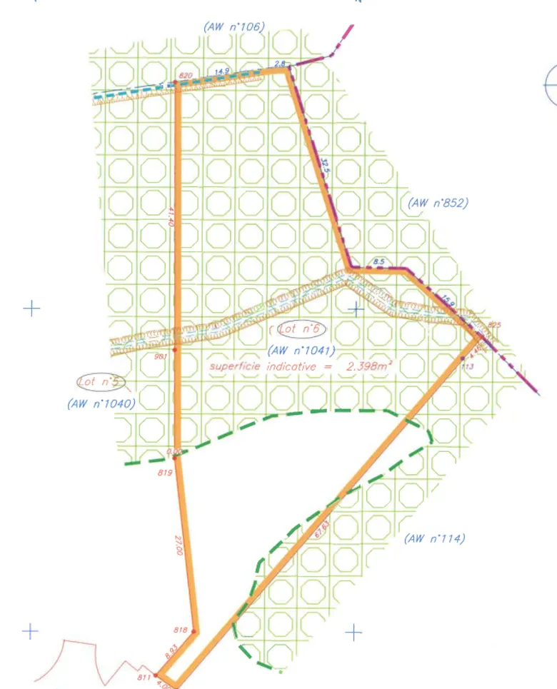 Terrain à Fréjus (83600) · 415 000 €