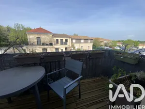 Apartment in Fargues-Saint-Hilaire (33370)