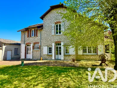 Mansion in Cosne-Cours-sur-Loire (58200)