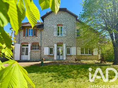 Mansion in Cosne-Cours-sur-Loire (58200)