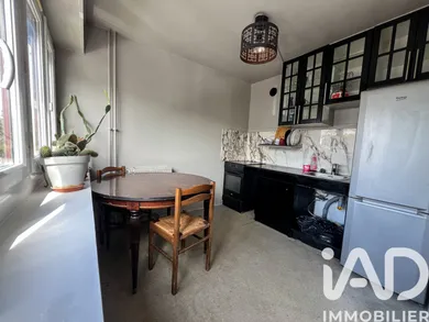 Apartment in Évry (91000)