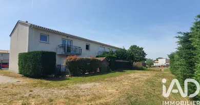 Apartment in Ambarès-et-Lagrave (33440)