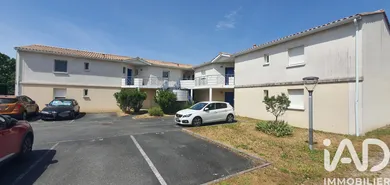 Apartment in Ambarès-et-Lagrave (33440)