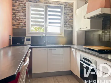 Apartment in Brie-Comte-Robert (77170)