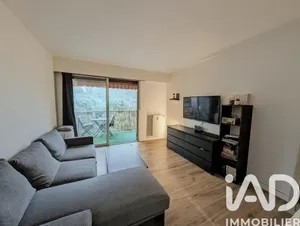 Apartment in Peymeinade (06530)