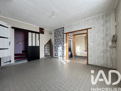 Maison à Épaux-Bézu (02400)