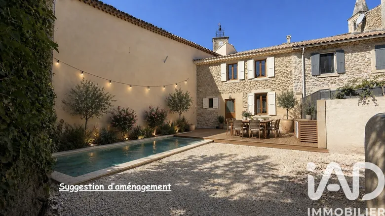 Maison 6 pièces 149 m² · à Grillon · 149 m² · 299 000 €
