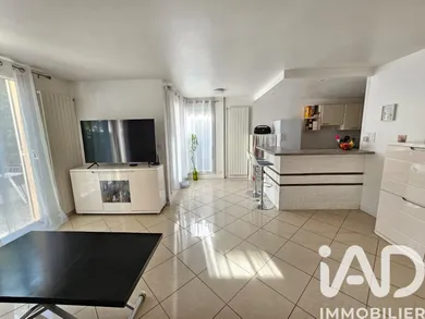 Appartement à Nandy (77176)