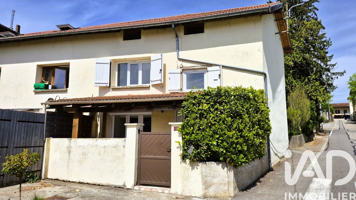 maison à Chalamont